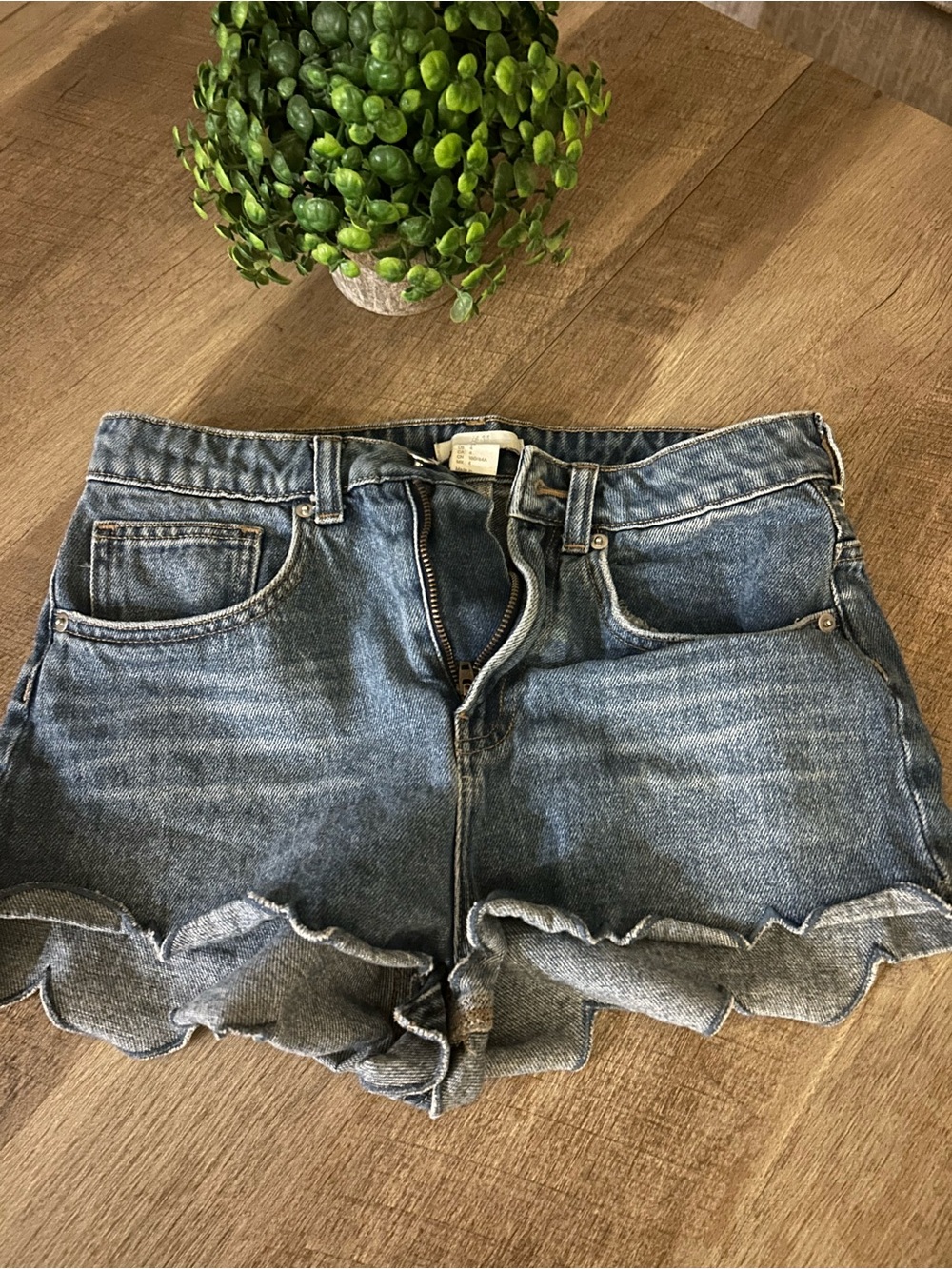 H&M Ruffle Hem Denim Shorts - Light Blue Wash